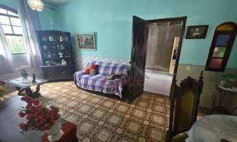 Imagem 4: Excelente casa terréa linear na Engenhoca com 2 quartos, sendo 1 suíte, sala, sozinha, ban