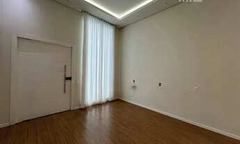 Imagem 4: Casa de alto padrão com 3 dormitórios e piscina