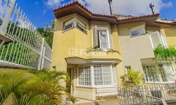 Imagem 6: Sobrado para venda tem 251 metros quadrados com 4 quartos em Boa Vista - Porto Alegre - RS