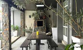 Imagem 5: Casa de excepcional arquitetura e localização