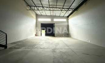 Imagem: Galpão comercial de 250m² total disponível