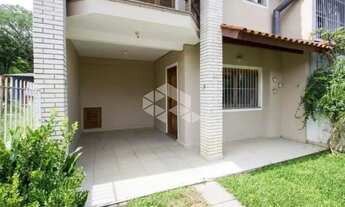 Imagem 2: Casa de 3 dormitórios com 1 suíte no bairro Aberta dos Morros