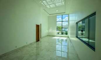 Imagem 3: Condomínio Jardim Veneza, casa térrea com 3 suítes plenas