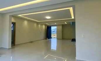 Imagem: Sobrado à Venda em Condomínio Fechado