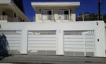 Imagem: Vende-se casa com 380m2, 4 quartos, sendo