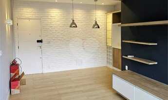 Imagem 5: Apartamento à venda com 2 quartos, sendo 1 suíte, no condomínio Edifício San Remo, Rio de