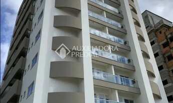 Imagem: Apartamento com 2 Quartos, 2 Banheiros