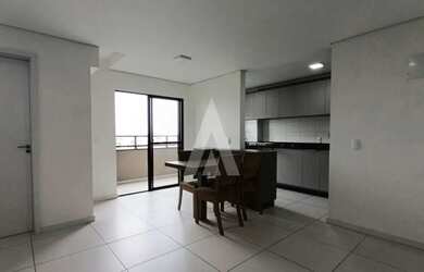 Imagem 3: Apartamento com 02 quartos sendo 01 suite, no 7° andar com 02 vagas de garagem na bairro A