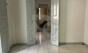 Imagem 7: Casa de 448m² no Bairro Santo Antônio com 5 Quartos, sendo 1 Suíte