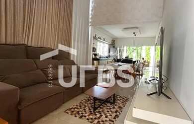 Imagem 4: Excelente casa térrea mobiliada à venda, com 360m², 3 suítes e localização privilegiada no