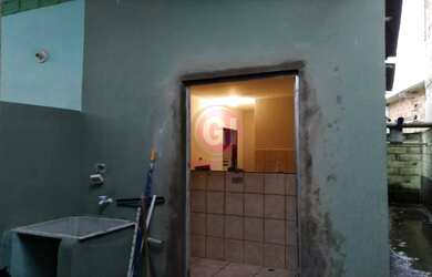 Imagem 6: CASA PARA LOCAÇÃO EM JACAREÍ (FUNDOS