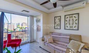 Imagem 2: Apartamento com 2 dormitórios/quartos, suíte e box/vaga de garagem coberta na Vila Ipirang