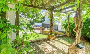 Imagem 4: Casa a venda com 348 m² privativos 04 dorm. 01 suite com lareira e piscina com 18x45 Jardi