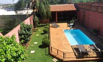 Imagem: Excelente casa com piscina na Vila Harmonia