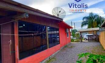 Imagem 3: Casa em Imbituba, localizada no bairro Alto Arroio á 300m até a lagoa do Quintino