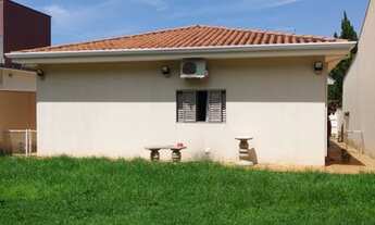 Imagem 2: Casa de condomínio térrea para venda possui 150 metros quadrados com 3 quartos