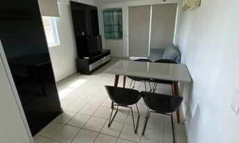 Imagem: Flat em boa viagem à 50 metros do mar