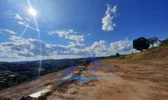Imagem 4: BELISIMO LOTE COM OTIMA LOCALIZACAO E UMA VISTA PRIVILEGIADA