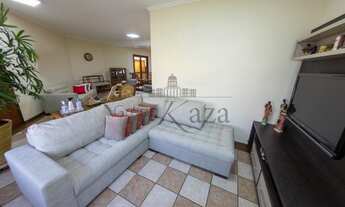 Imagem 2: Linda Casa Condomínio Jardim das Colinas - Térrea - 4 Dormitórios - 360m²