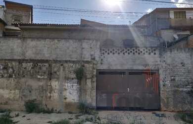 Imagem 7: Casa frente Casa com 2 dormitórios