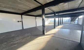 Imagem 6: Prédio comercial c/ 5 andares, elevador de carga em localização estratégica e área útil de