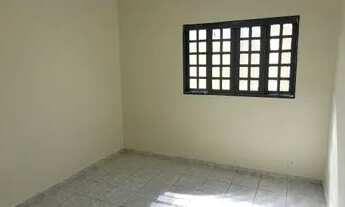 Imagem 2: Casa em rua pública