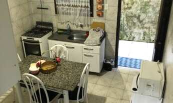 Imagem 4: Quarto individual mobiliado