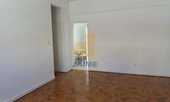 Imagem 6: Apartamento reformado, prédio tem portaria mista, presencial e remota