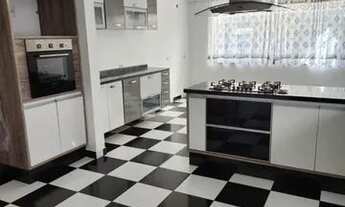 Imagem 4: Casa para Venda em Cotia, São Paulo II, 6 dormitórios, 3 suítes, 5 banheiros, 4 vagas