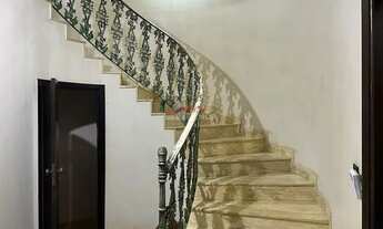 Imagem 5: Sobrado para aluguel e venda com 355 metros quadrados com 5 quartos em Centro - Franca - S