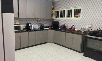 Imagem 2: Sobrado para aluguel possui 340 metros quadrados com 3 quartos em Morada do Ouro - Cuiabá