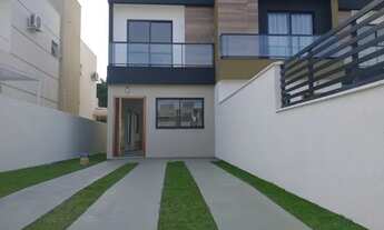 Imagem 2: Sobrado novo para venda com 88 metros com 2 quartos na Rua do futuro posto de Saúde do Cap