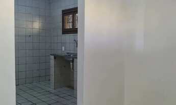 Imagem 7: Casa duplex com 4 quartos, 5 vagas de garagem na Maraponga