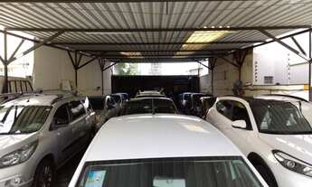 Imagem 2: Estacionamento # Vendo