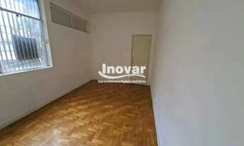 Imagem 2: Apartamento de 02 quartos com aprox 69 m2, 02 quartos, sala espaçosa, dce, não tem garagem