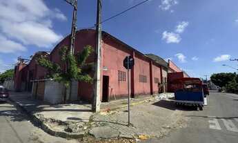 Imagem 7: Ponto comercial amplo com 3 frentes e 35 vagas rotativas na Rua Tenente Eliezer Costa