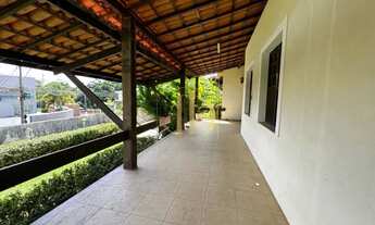 Imagem 3: ITAIGARA - Vendo casa em condomínio fechado, 5/4, com terreno de 814 m2, com piscina e jar