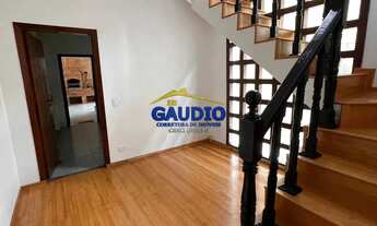 Imagem 2: Excelente Casa Para Locação- 3 Dorms- Garagem Para 2 Carros