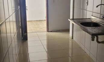 Imagem 2: Alugo uma Kitnet no Centro na Rua do Colégio Paralelo próximo ao Ginásio Costa Rodrigues