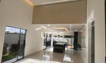 Imagem 3: Vendo casa Residencial Rosa de Leiria, 143m², 3 quartos, sendo 3 suítes