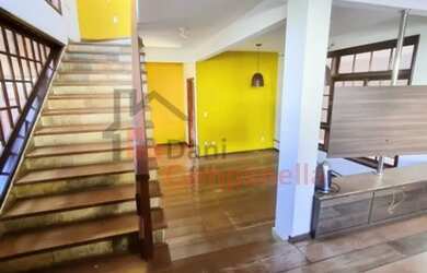 Imagem 2: Casa de Luxo com 3 Dormitórios e 4 Vagas no Doutor José Alfredo de Paula