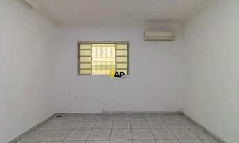 Imagem 5: Casa comercial para locação na Vila Mariana: casa com 5 salas, 4 banheiros e 155 m²!