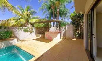 Imagem 2: Casa para Comprar ou Alugar de 06 Dormitórios, sendo 04 Suítes no Bairro Jardim Botânico e