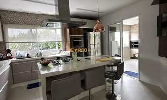 Imagem 5: LOCAÇÃO: Casa Sobrado MOBILIADA, 5 Suítes, Piscina aquecida, Área Gourmet e mais.