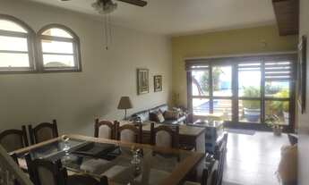 Imagem 3: Casa para venda tem 300 metros quadrados com 4 quartos em Jardim Siesta - Jacareí - SP