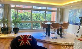 Imagem 2: Apartamento espaçoso - 3 dormitórios - 2 vagas - 350m²