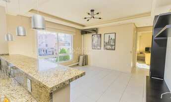 Imagem 2: Apartamento reformado, semimobiliado com 1 quarto e vaga de garagem coberta e escriturada