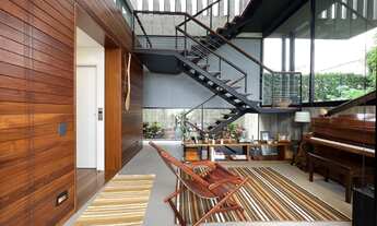 Imagem 3: Casa de condomínio para venda possui 350 metros quadrados com 3 quartos