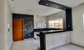 Imagem 2: CASA LINEAR COM 02 QUARTOS + 02 SUÍTES SENDO 01 COM CLOSET NO LOTEAMENTO REAL GARDEN