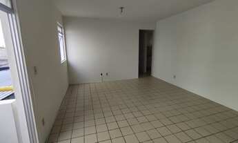 Imagem 6: Vendo Apto 2/4 mais um gabinete com varanda no Farol